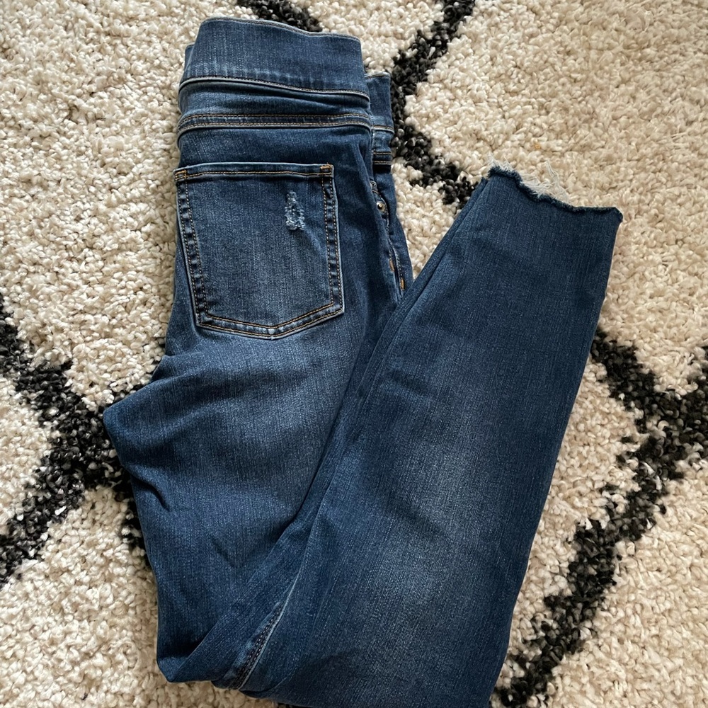 Spanx jeanish distressed skinny leggings